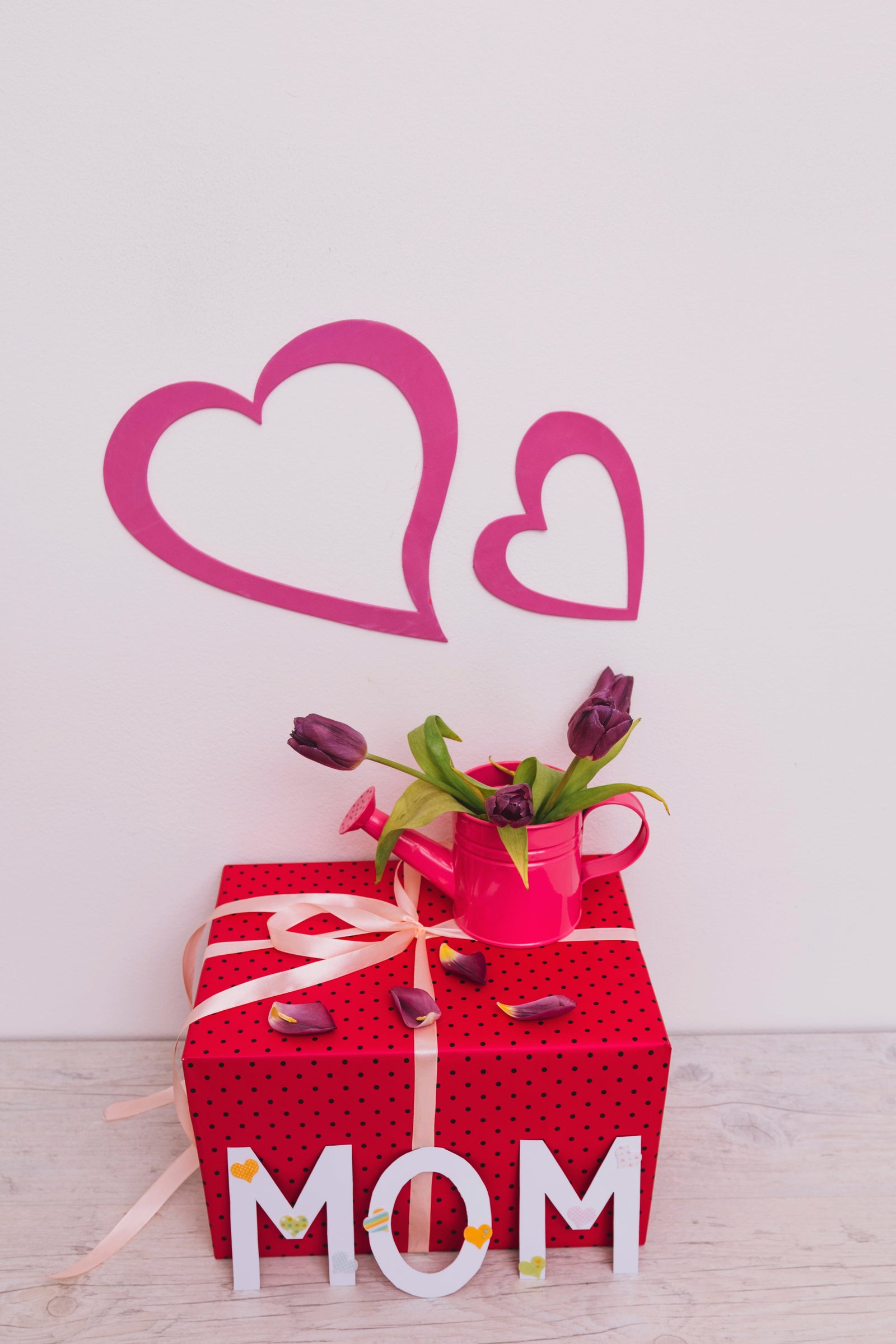 Celebrate Pregnancy and Mother's Day with Relaxation Tips and Gift Ideas